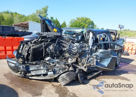 2018 GMC Sierra 1500 Denali из США, поврежденный, VIN 3GTU2PEJ4JG177248